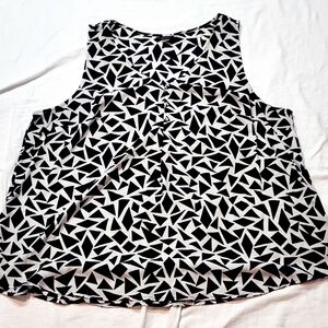 Torrid Tank Top Women Multi Sleeveless Regular Fit Round Neck Pullover Sz 3